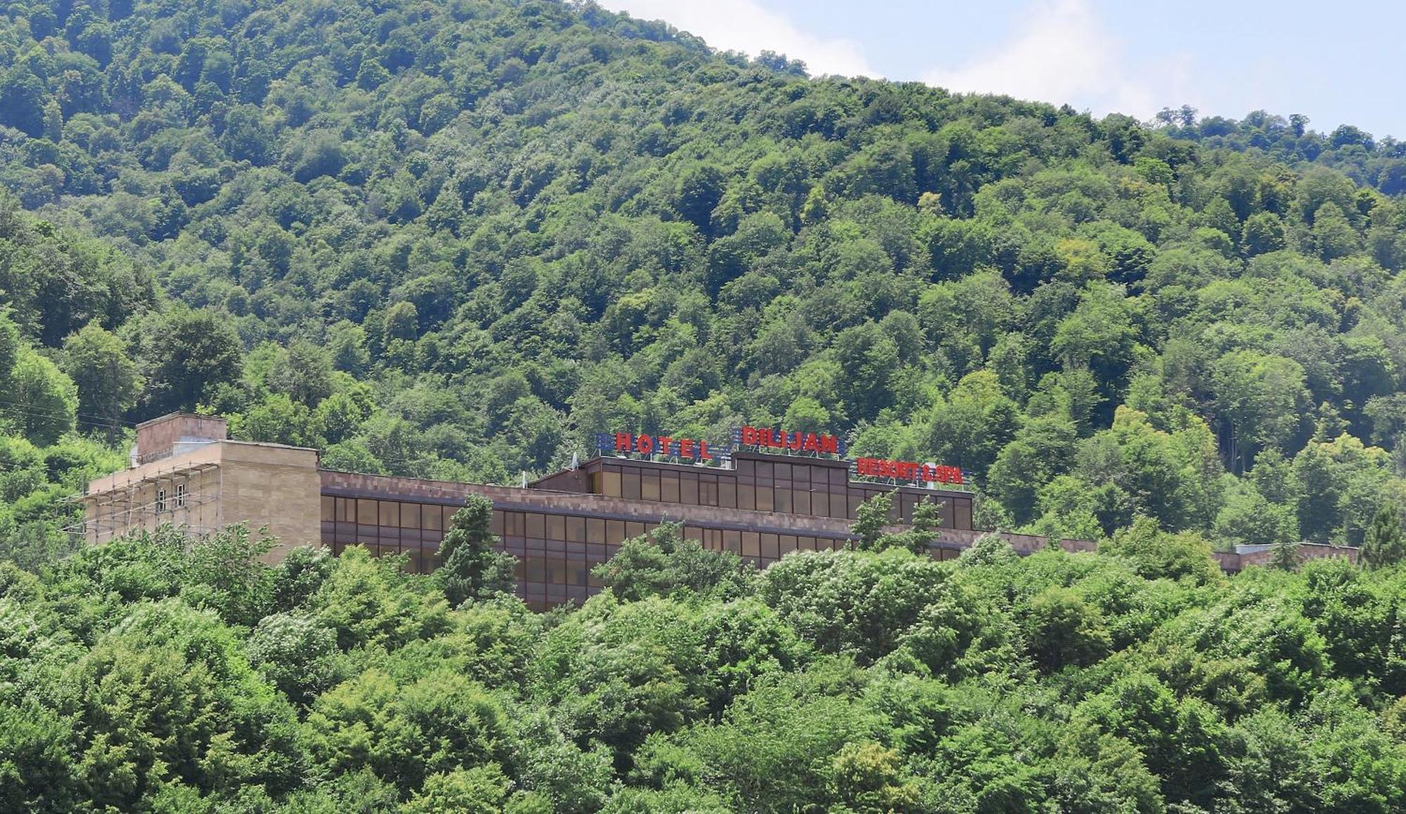 Hotel Dilijan Resort エクステリア 写真