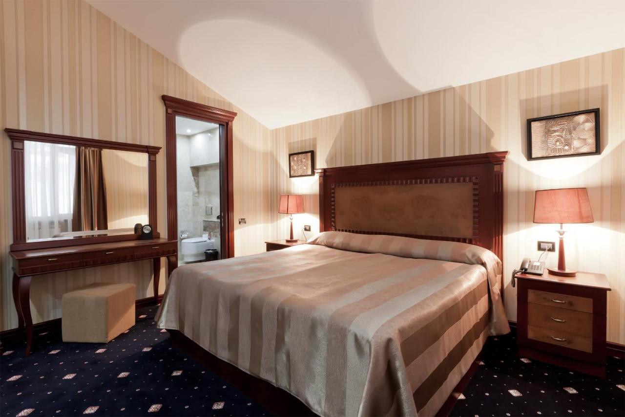Hotel Dilijan Resort エクステリア 写真